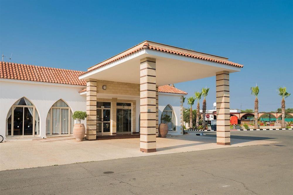 Complex Tsokkos Paradise Village