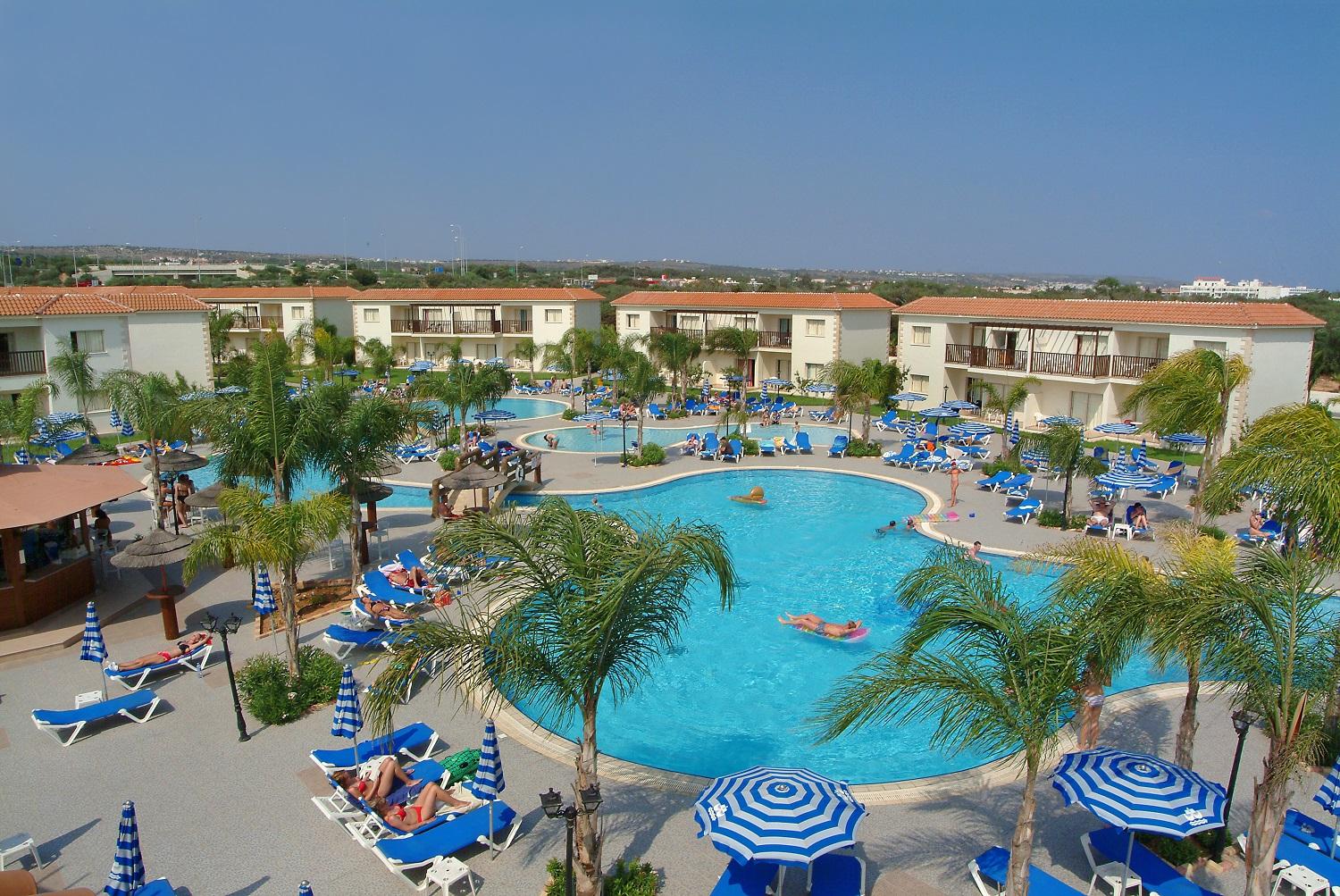 Tsokkos Paradise Village Complex