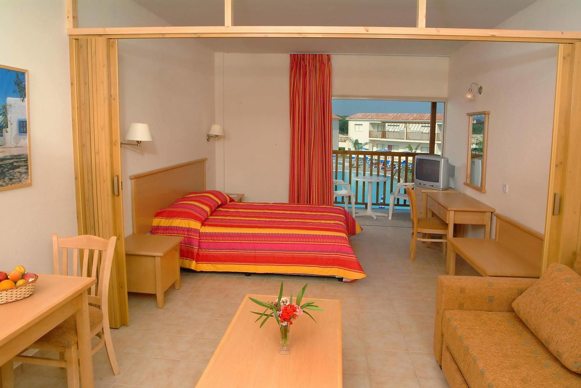 Tsokkos Paradise Village Complex 4*