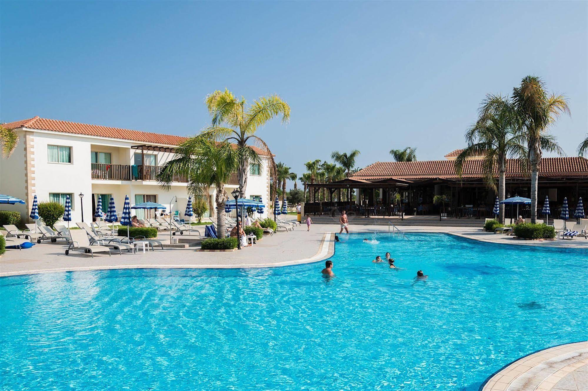 Complex Tsokkos Paradise Village 4*